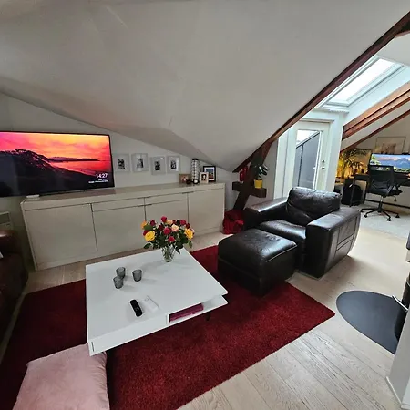 Super 2 Story Penthouse, 3 Bedroom 104m2 * Осло