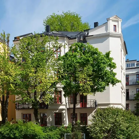 Super 2 Story Penthouse, 3 Bedroom 104m2 Appartement *