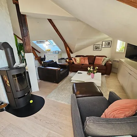 Super 2 Story Penthouse, 3 Bedroom 104m2 Appartement
